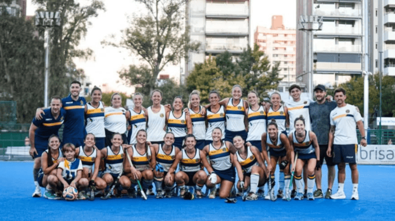 La primera de damas de Gimnasia y Esgrima de Rosario. (Foto: Diego Amiano/@diegoamianoph)&nbsp;