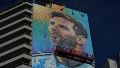 El mural de Messi cubre 534 metros cuadrados y se extendió hasta los 75 metros de altura.