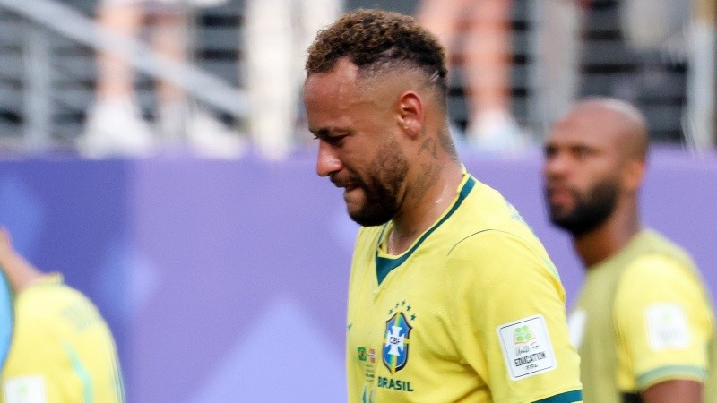 Con 34 años y un físico fatigado, Neymar ya había avisado que éste sería su último baile. (EFE)