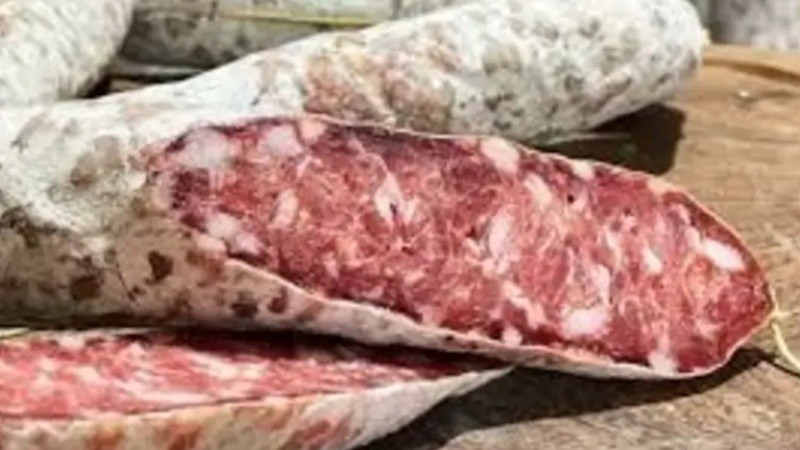 Ante síntomas compatibles y antecedentes de consumo de productos sospechosos, se recomienda acudir rápidamente a un centro de salud.