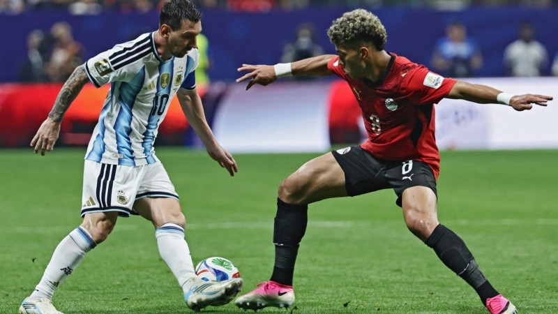 Messi falló un penal en el primer tiempo ante Egipto, pero hizo el gol del 2-2 y fue determinante en la remontada.