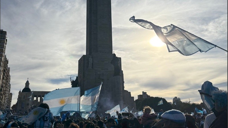 Una imagen de los festejos en el Monumento publicada en las redes sociales.
