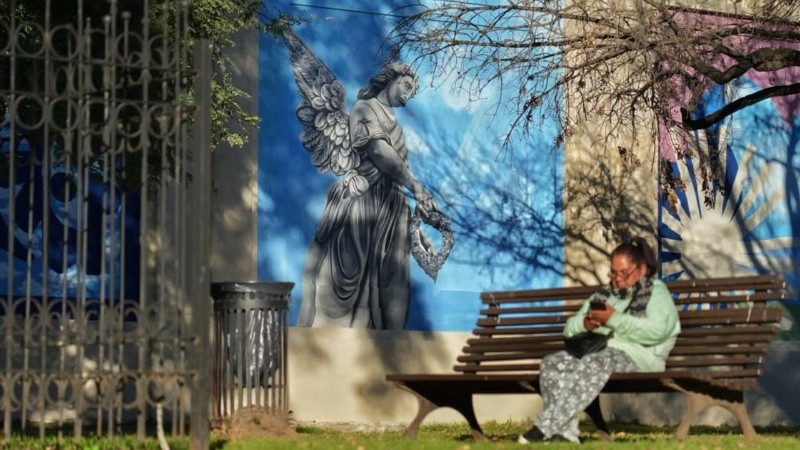 Esta intervención no solo revitalizará el espacio público, sino que también integrará el cementerio a los circuitos culturales de la ciudad.