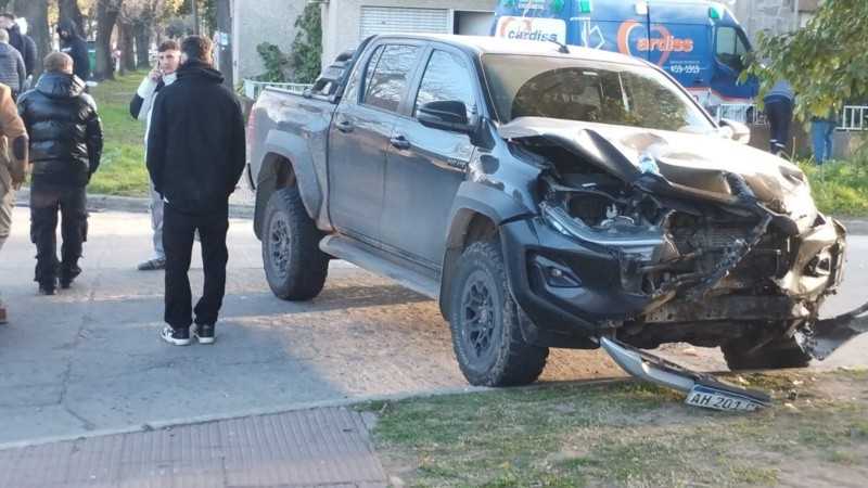 La camioneta que impactó a la ambulancia.