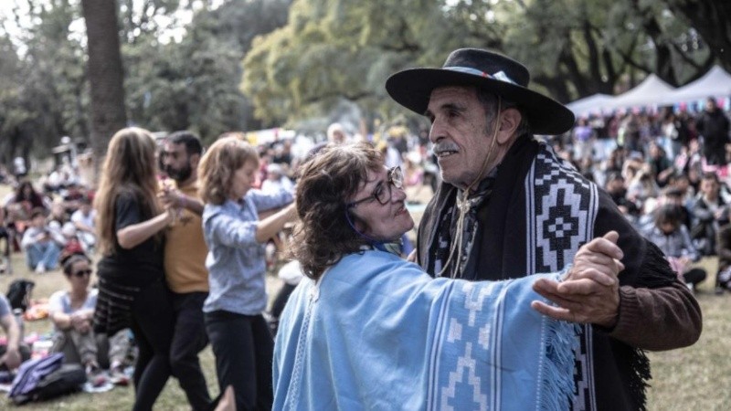 La celebración en el Parque de la Independencia (Municipalidad de Rosario)