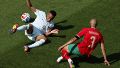Penal para Francia por falta a Mbappé, pero luego Bono se lo atajó a Kiki. (EFE)