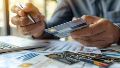 Una de las medidas de los bancos para desalentar la toma de créditos y disminuir la morosidad es la no actualización de los límites de las tarjetas de crédito.