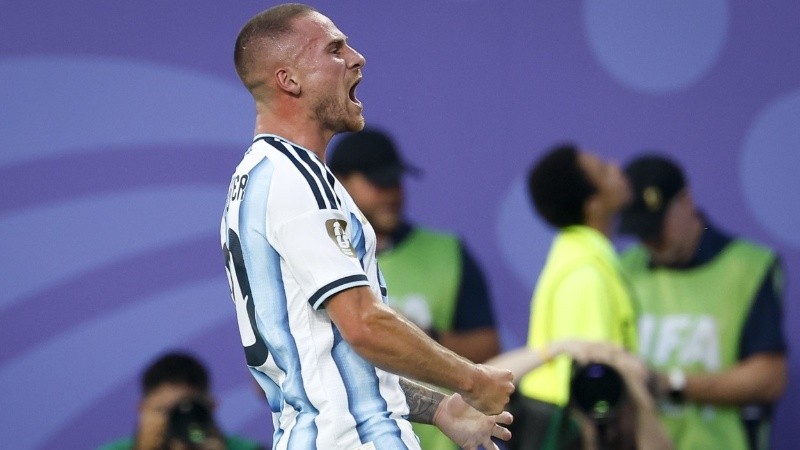 El festejo de gol de Alexis Mac Allister.