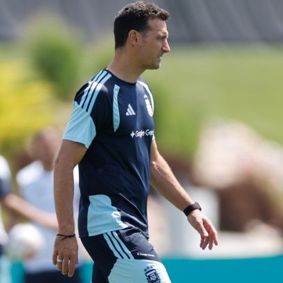 El entrenador argentino encabezará este martes un ensayo táctico.