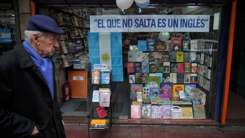 Todo es celeste y blanco este martes en la previa al choque histórico entre la Scaloneta y la selección inglesa.