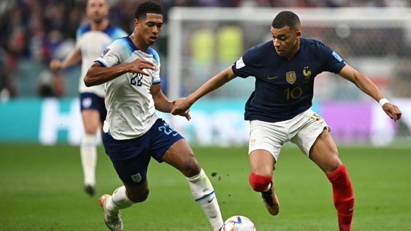 Bellingham y Mbappé, cara a cara (EFE).