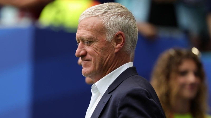 Didier Deschamps se entre lágrimas, pero 