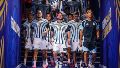 La selección camina rumbo al campo y la gran final (EFE).