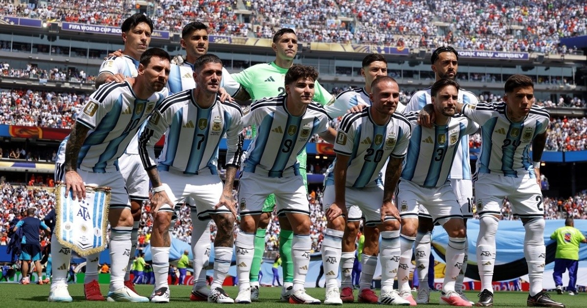 Seguimiento individual argentino: Dibu Martínez fue el mejor con varias tapadas