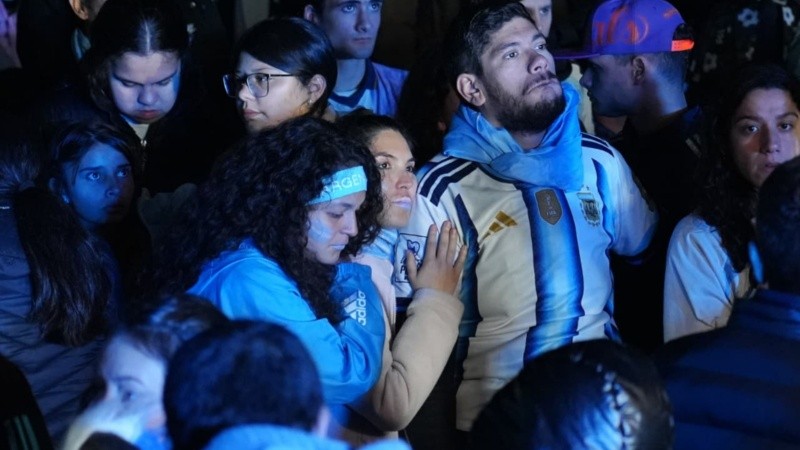 De la ilusión a la tristeza: Argentina perdió la final ante España y así se vivió en Rosario.