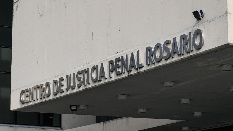 El juez Mariano Aliau está a cargo del debate en el Centro de Justicia Penal de Rosario.