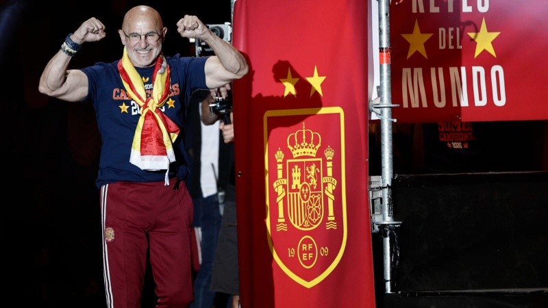 El técnico Luis De la Fuente en los festejos de España en Madrid.