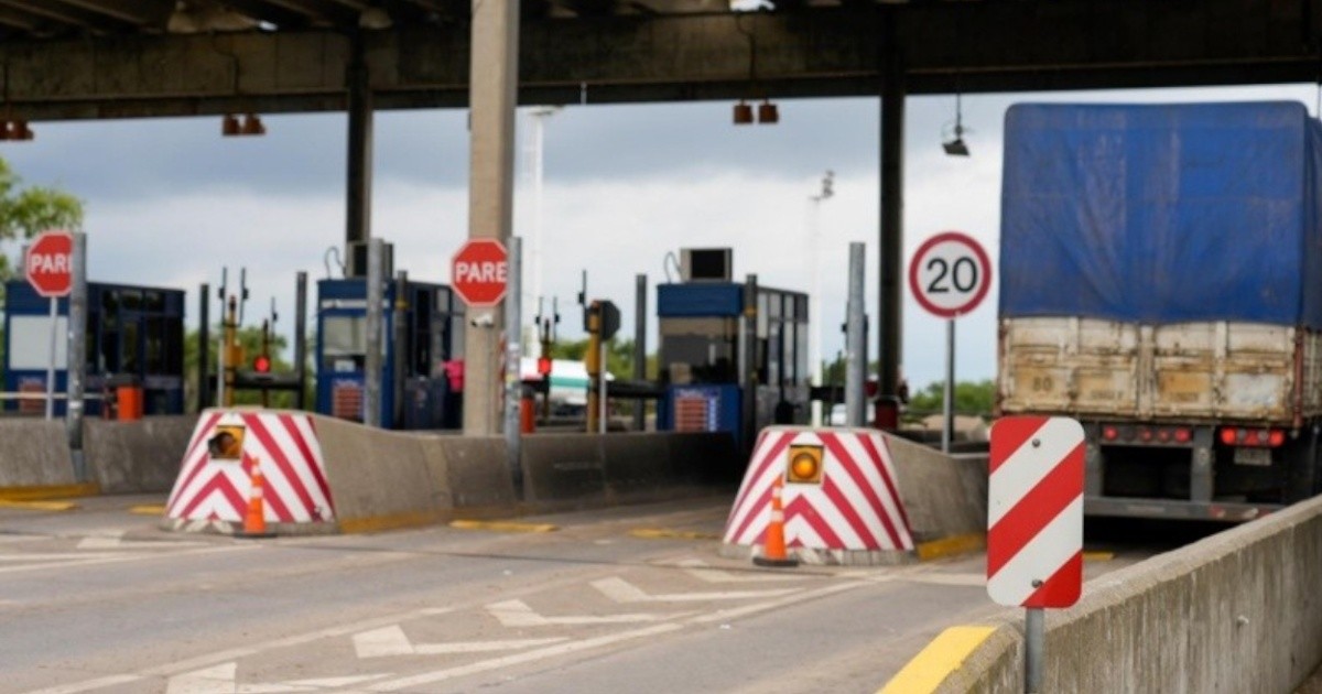 Califican de "inaceptable" el aumento en el peaje del puente Rosario-Victoria