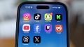 Francia se convirtió en el primer país de la Unión Europea en prohibir el uso de redes sociales para menores de 15 años.