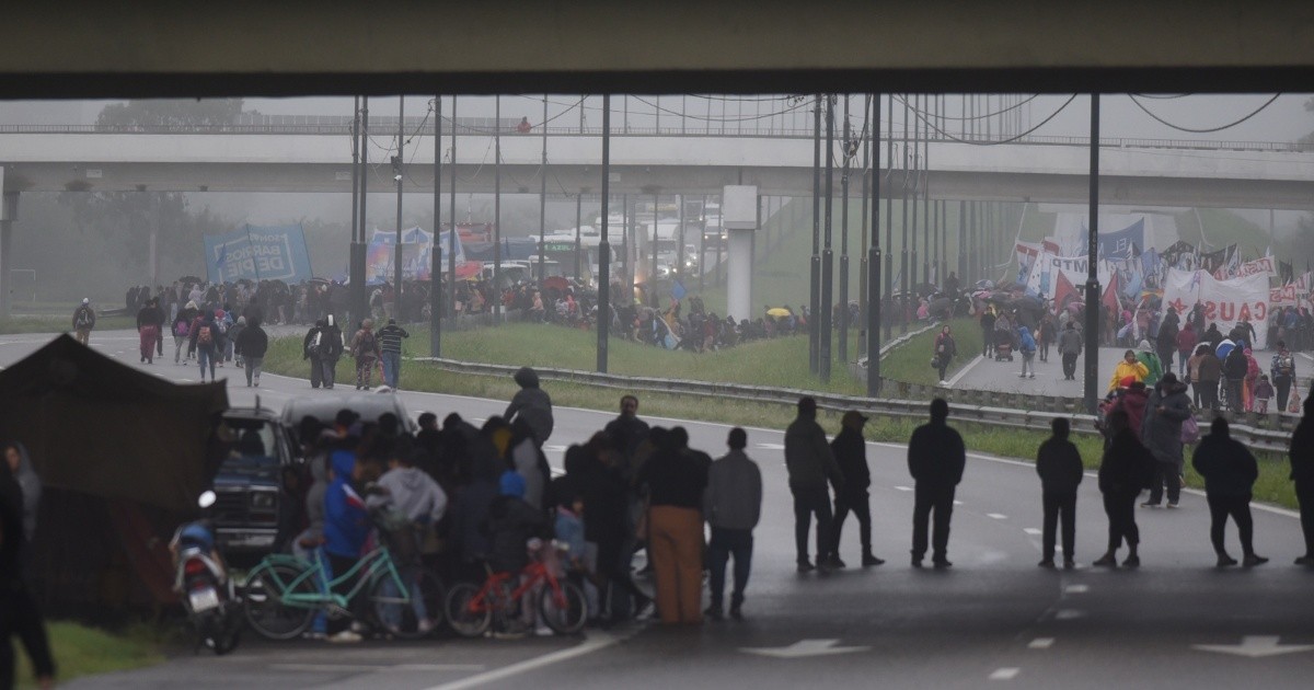 Organizaciones sociales protestarán este miércoles en Rosario con cortes en los accesos a la ciudad