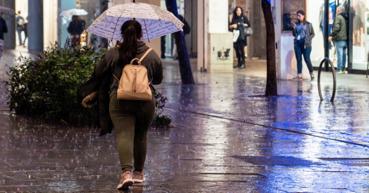 El clima en Rosario: frío, y encima lluvia