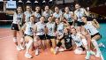 Las chicas argentinas festejan tras el debut (Feva).