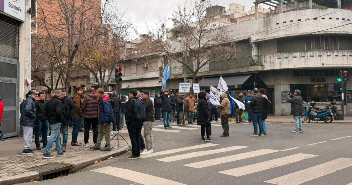 Trabajadores de Pampa Energía se movilizarán para protestar por el cierre de la única planta productora de caucho sintético del país