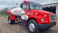 La flamante unidad para el traslado y abastecimiento de agua que adquirieron los Bomberos Voluntarios.