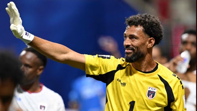 Vozihna, el arquero de Cabo Verde que se convirtió en figura del Muindial, jugará en un club de Sudamérica.