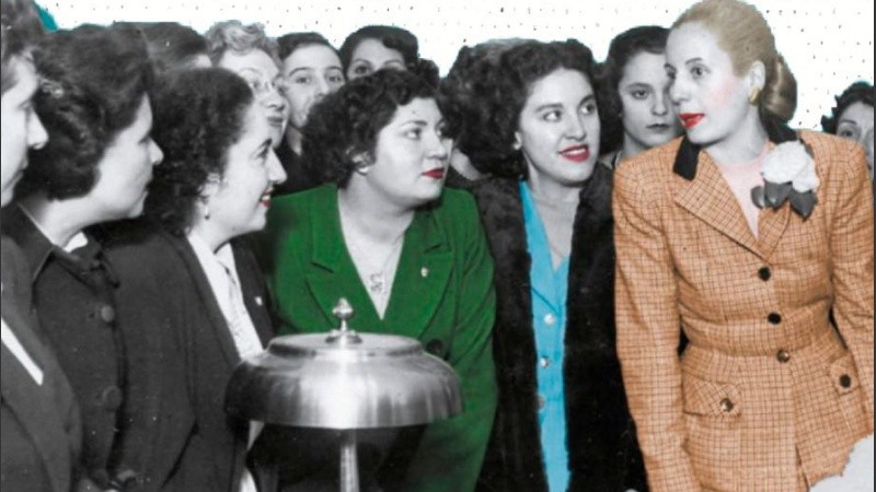 Alejandra Marino reconstruye, a modo de legado, las historias de las jóvenes que trabajaron junto a Evita.
