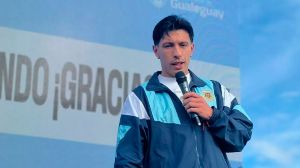 Lisandro Martínez fue recibido por una multitud en Gualeguay.