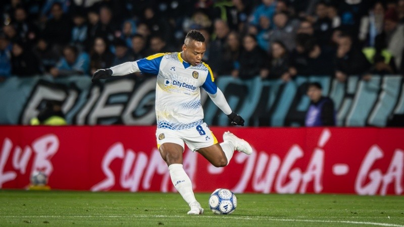 El colombiano Campaz fue uno de los mejores de Central en la derrota ante Belgrano.