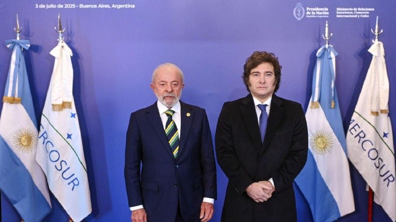 &nbsp;Lula y Milei durante la Cumbre del Mercosur de julio de 2025.