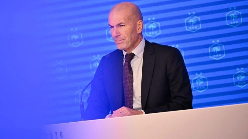 Tras cinco años de inactividad como entrenador, a sus 54 años Zidane regresa de manera oficial a la dirección técnica.