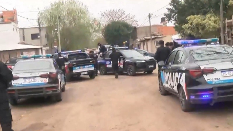 Gran despliegue policial en la zona del asalto.
