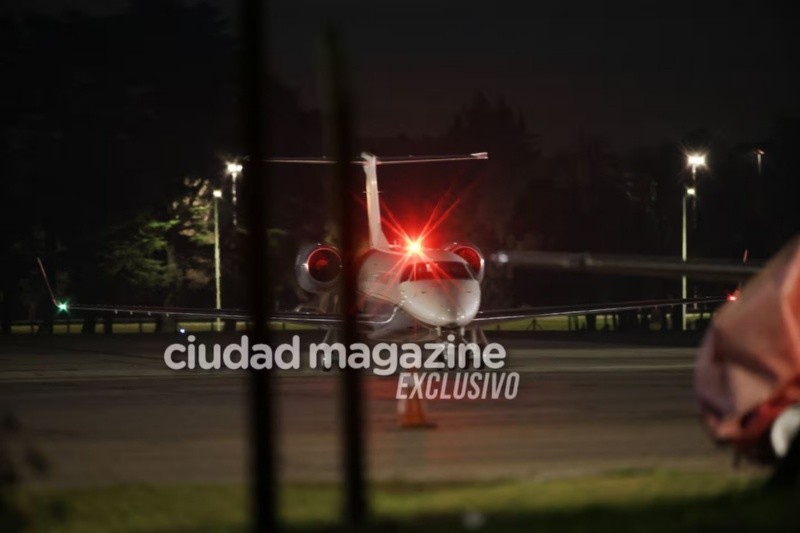 &nbsp;Rosalía llegó a Ezeiza. Foto Ciudad Magazine. 