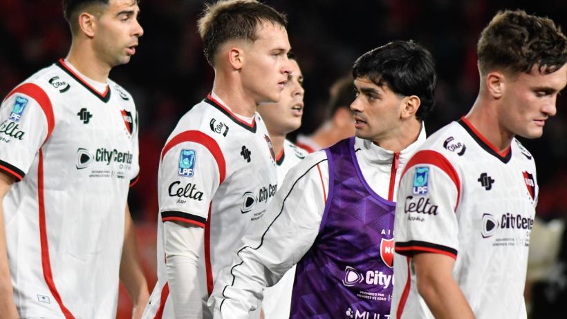 El Rojinegro se vuelve derrota de Avellaneda (Fotobaires).