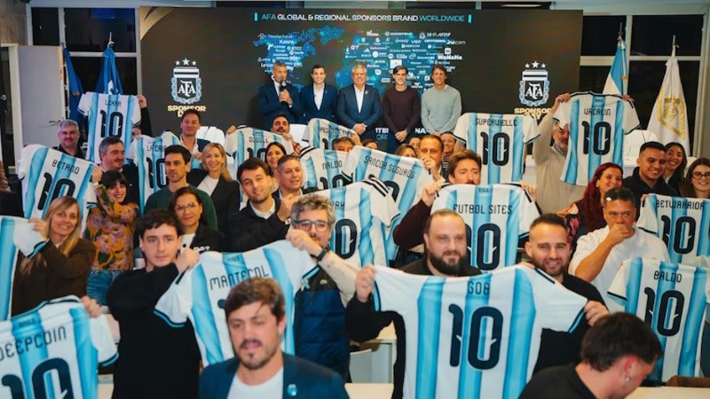 Del encuentro realizado en Ezeiza participaron representantes de los principales sponsors de la AFA.&nbsp;