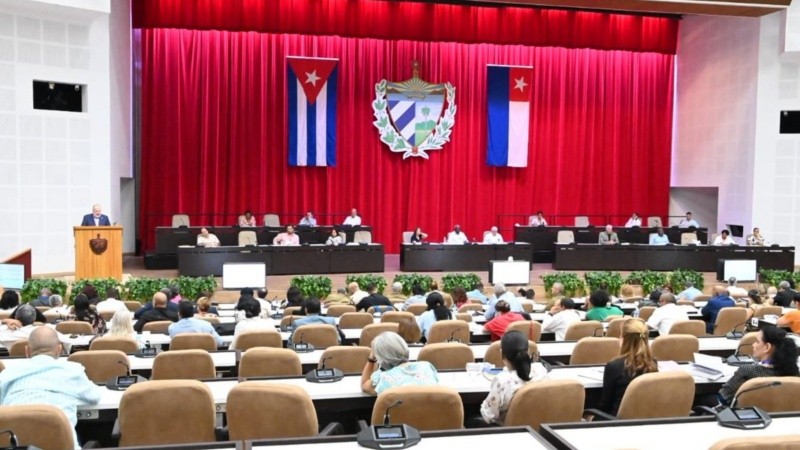 &nbsp;La Asamblea Nacional del Poder Popular de Cuba comenzó este miércoles a estudiar proyectos de ley de reorganización administrativa.