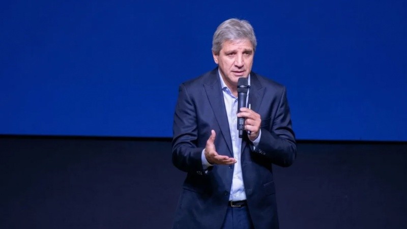 Caputo descartó medidas para asistir a las familias endeudadas.