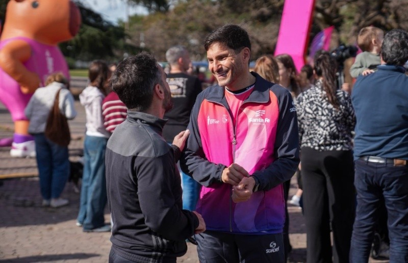 &nbsp;&nbsp;Se encendió el reloj del Portal Suramericano de Rosario en el Parque Nacional a la Bandera (Prensa Gobernación)