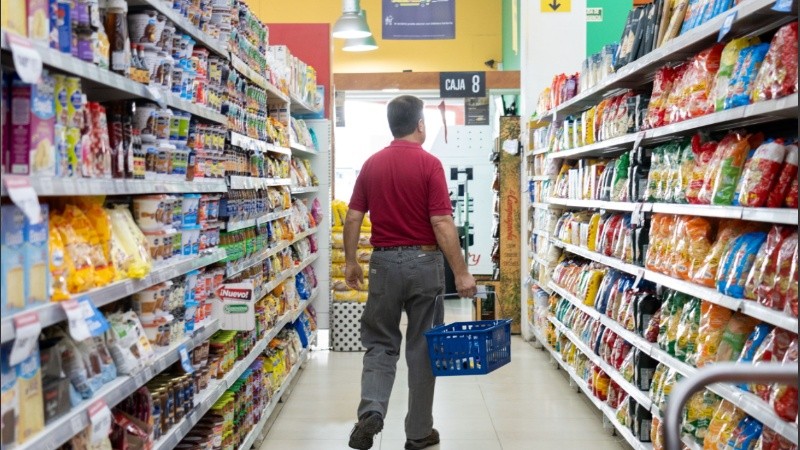 Se establece un plazo máximo de 45 días hábiles para actualizar el Código Alimentario Argentino.