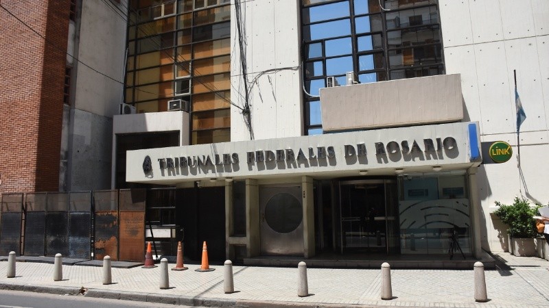 El pliego deberá obtener dictamen de la Comisión de Acuerdos.