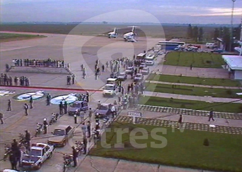 &nbsp;&nbsp;La llegada de Juan pablo II al aeropuerto de Fisherton (Rosario3)