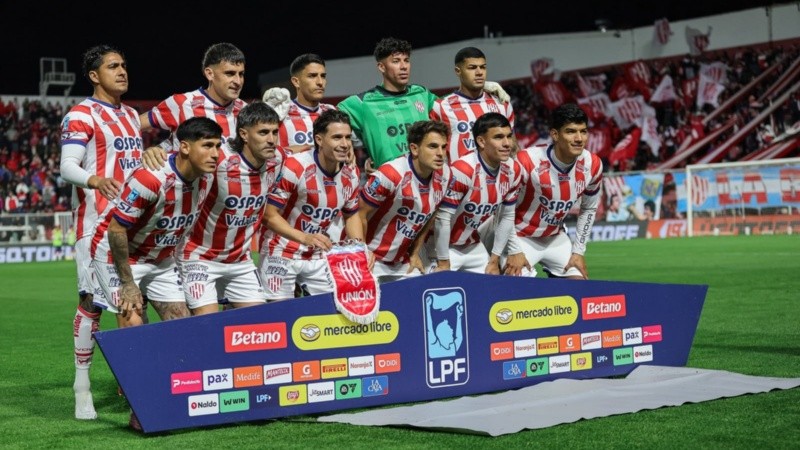 Unión se impuso por 2-1 ante Lanús.