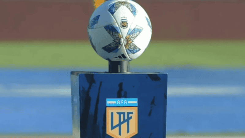 Todos los partidos profesionales homenajearán a Jorge Messi.