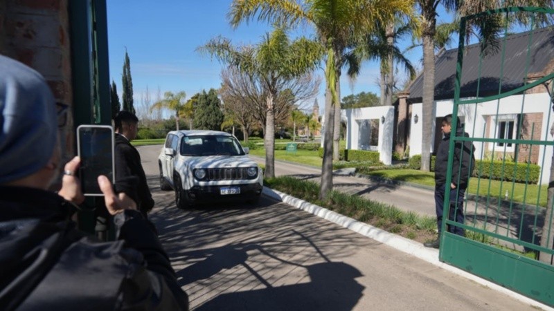 El cementerio bajo un fuerte operativo de seguridad este domingo a la mañana  (Alan Monzón/Rosario3).