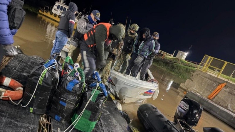 PNA desbarató una operación de tráfico internacional de drogas. Foto: Prefectura.