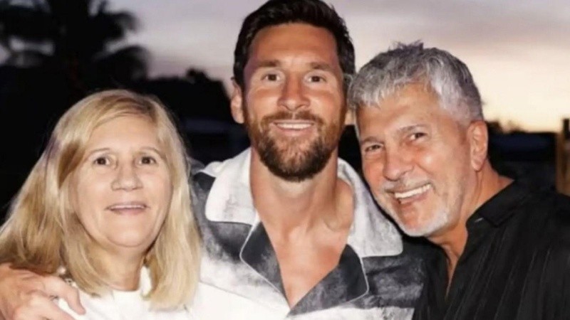 Celia Cicuttini, Lionel y Jorge Messi.