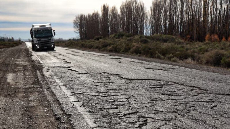 La polémica por el estado de las rutas nacionales en Argentina.